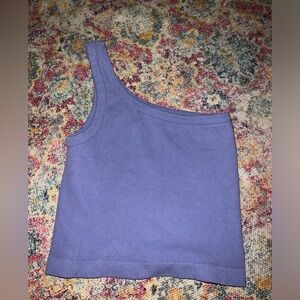 One shoulder crop top